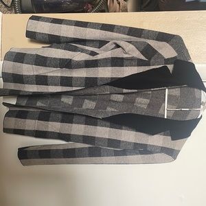 Woman’s small blazer/ pull over type